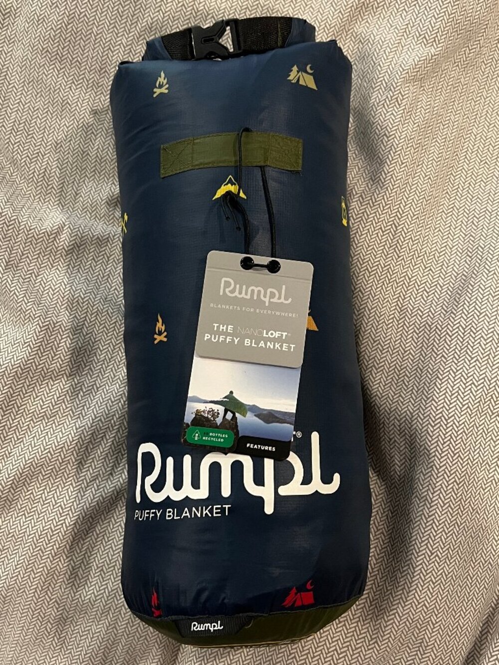NWT Rumpl Nanoloft Puffy Blanket 1-Person: 52" x 75" Limited Outdoor Vibes Print